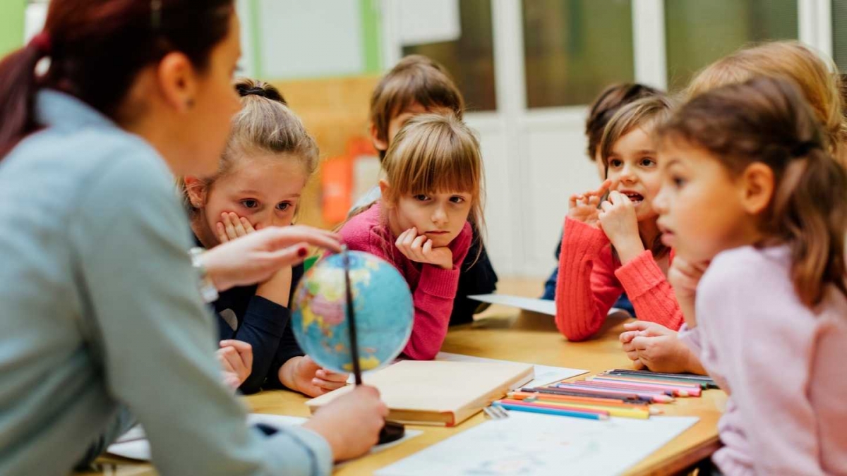 Free pictures of teachers teaching Free pictures of teachers teaching