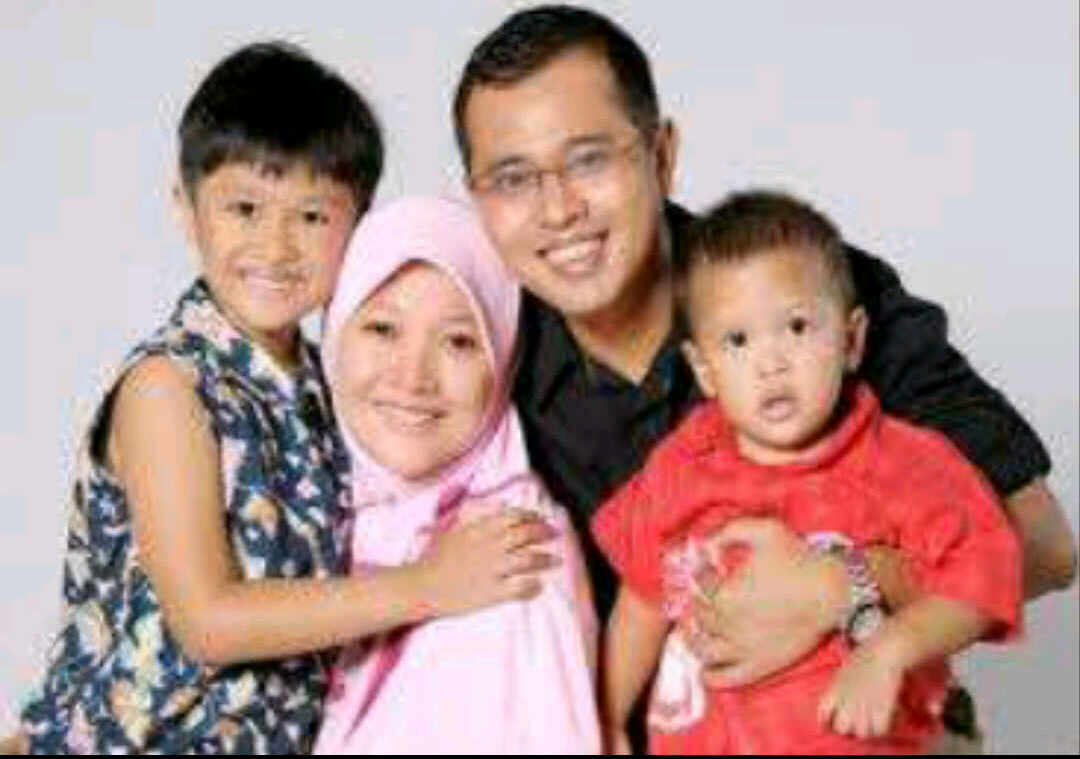 Peran Keluarga dalam Membangun Bangsa oleh sony wibowo Peran Keluarga dalam Membangun Bangsa oleh sony wibowo