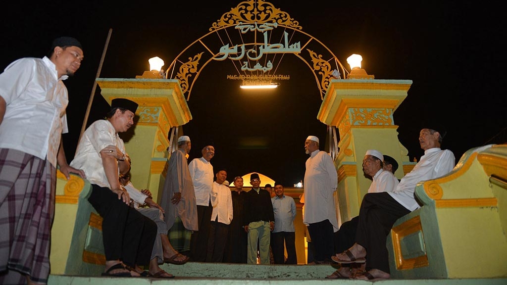 Islam Nusantara Dari Kacamata Budaya Politik Dan Dunia