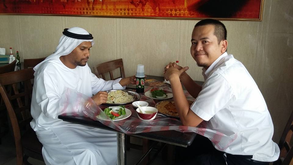 Mengapa Orang Arab Tidak Suka Sendok Dan Garpu Kompasiana Com