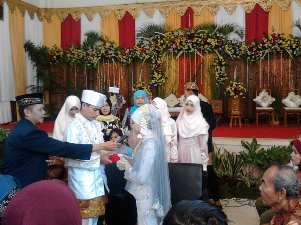 Pengalaman Pertama Jadi Mc Kawinan Halaman 1 Kompasiana Com