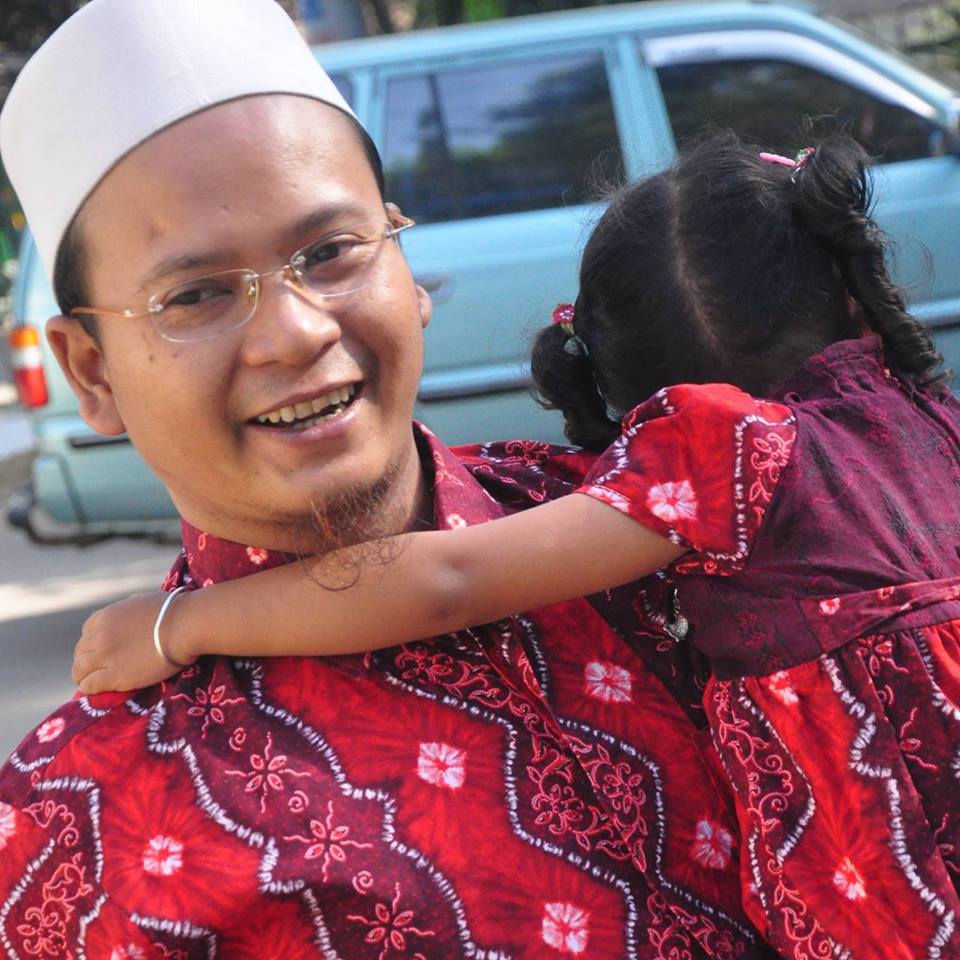 Onam meni sorishga majbur qildi. Foto jinsiy aloqa xxx