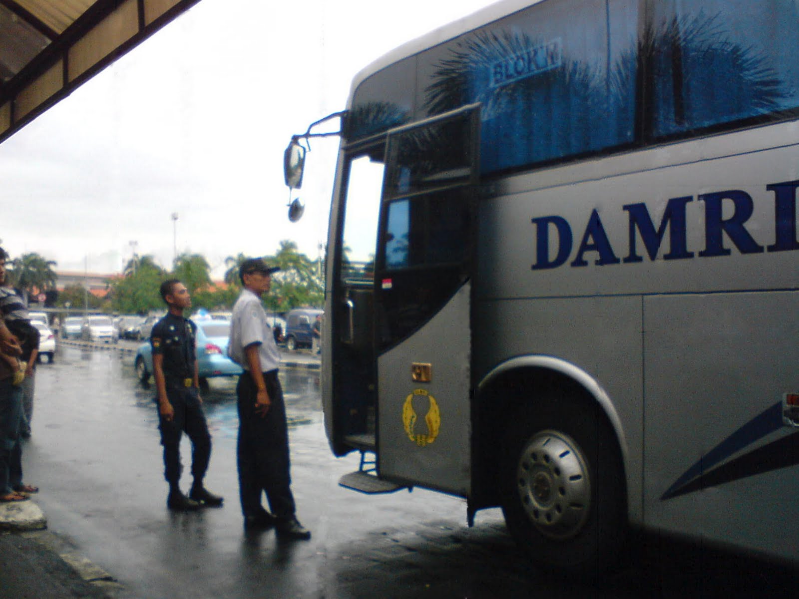 Kumpulan Foto Mobil Bus Damri Terbaru Otto Modifikasi