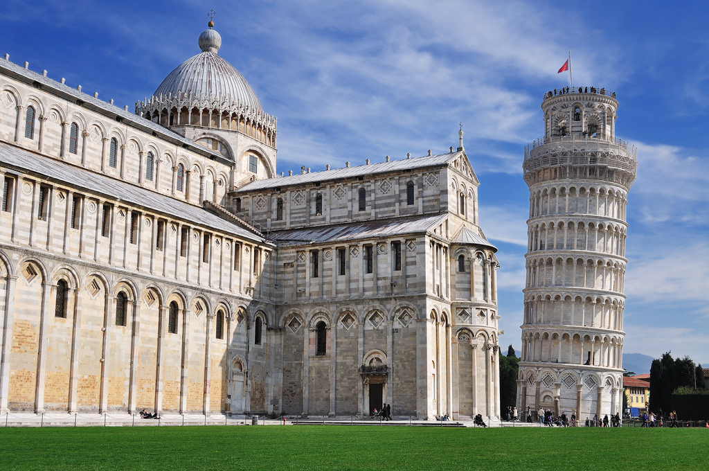 Kontroversi Arsitektur Menara Pisa Italia