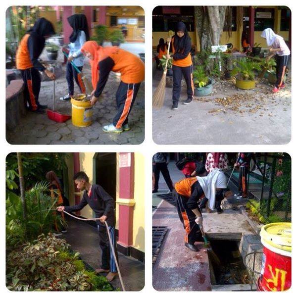 Menjaga Kebersihan Lingkungan Sekolah Menjaga Kebersihan Lingkungan Sekolah