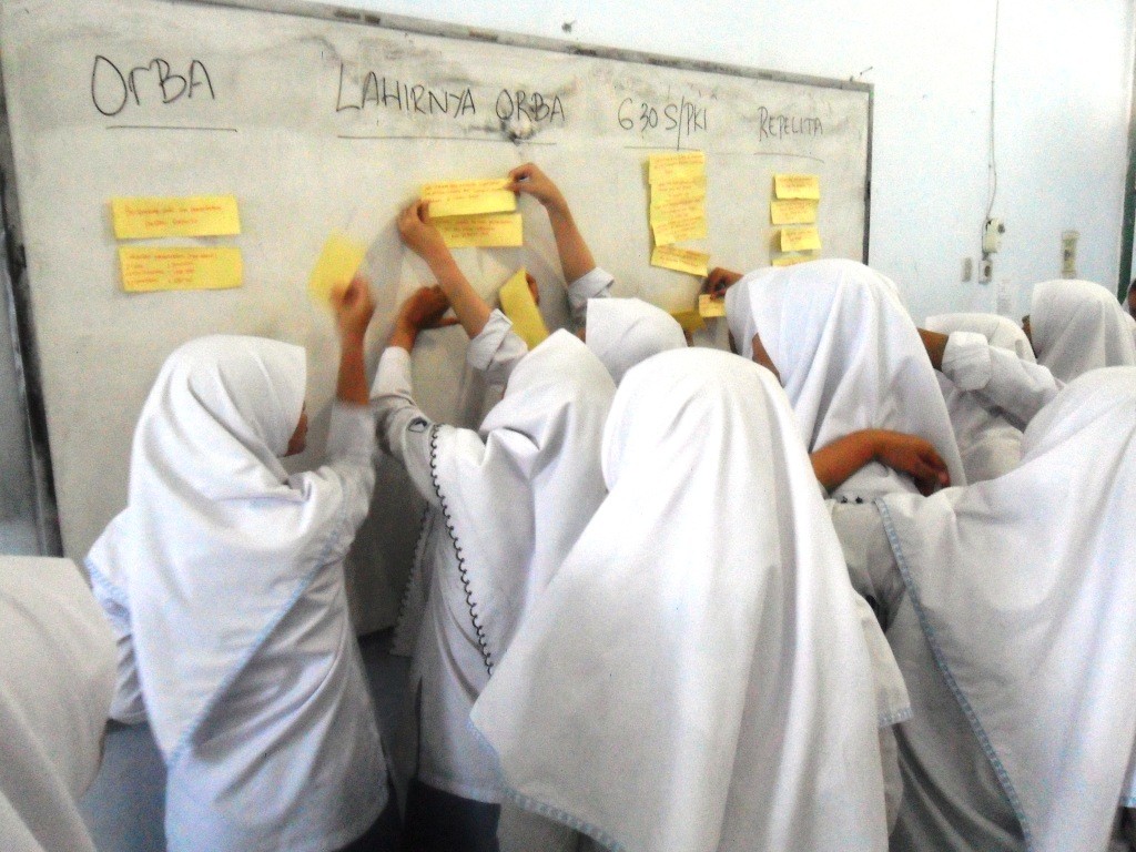 (Ketika) Belajar Sejarah Menjadi Makin Asyik Halaman 1  (Ketika) Belajar Sejarah Menjadi Makin Asyik Halaman 1