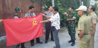 5 Ulasan Melihat Maraknya Peredaran Lambang Palu Arit Halaman All Kompasiana Com