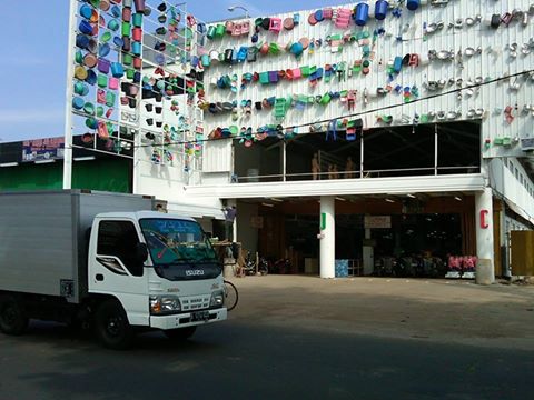 Toko  Kelontong Paling Unik Hanya Ada di  Kota Bekasi  oleh   Toko  Kelontong Paling Unik Hanya Ada di  Kota Bekasi  oleh