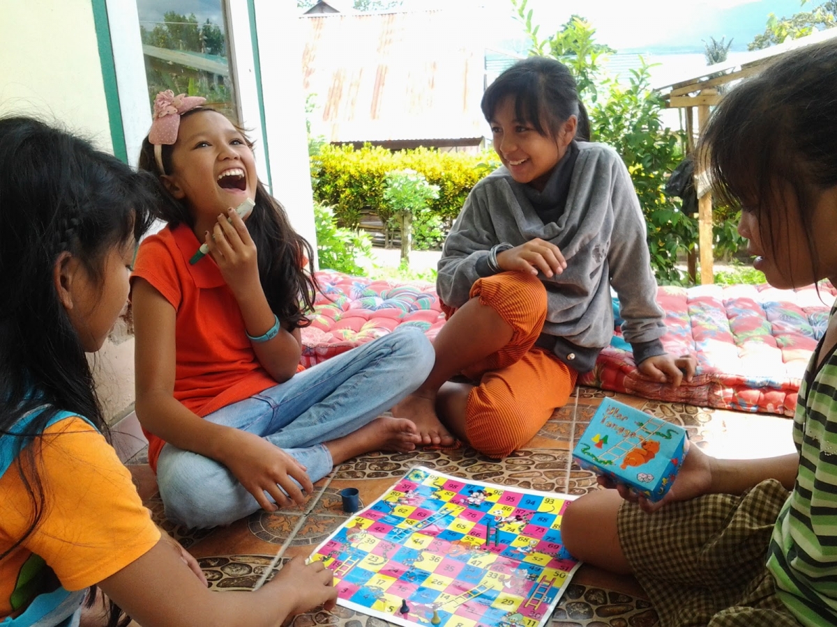 Modifikasi Permainan Ular Tangga sebagai Inovasi Media Modifikasi Permainan Ular Tangga sebagai Inovasi Media