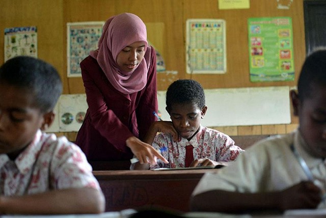 Guru Honorer Termasuk Profesi Atau Pekerjaan Guru Paud