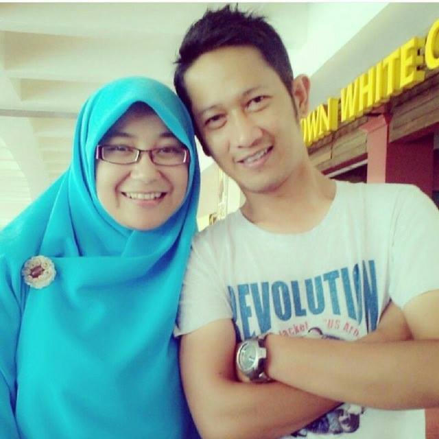 Dian Aryanti Pengusaha UKM yang Berjuang dalam Kesulitan Dian Aryanti Pengusaha UKM yang Berjuang dalam Kesulitan