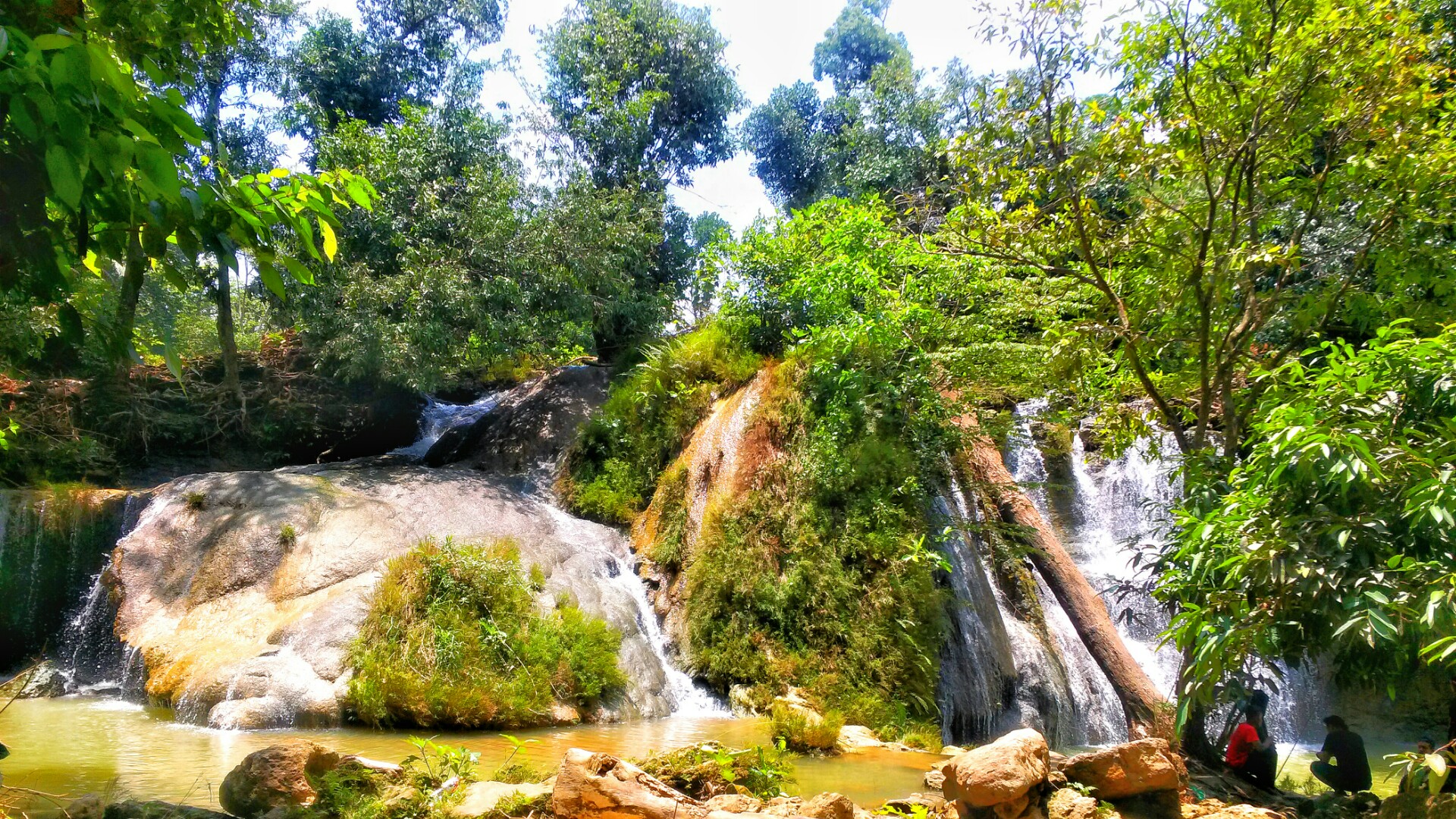 លទ្ធផល​រូបភាព​សម្រាប់ Air Terjun Bongok