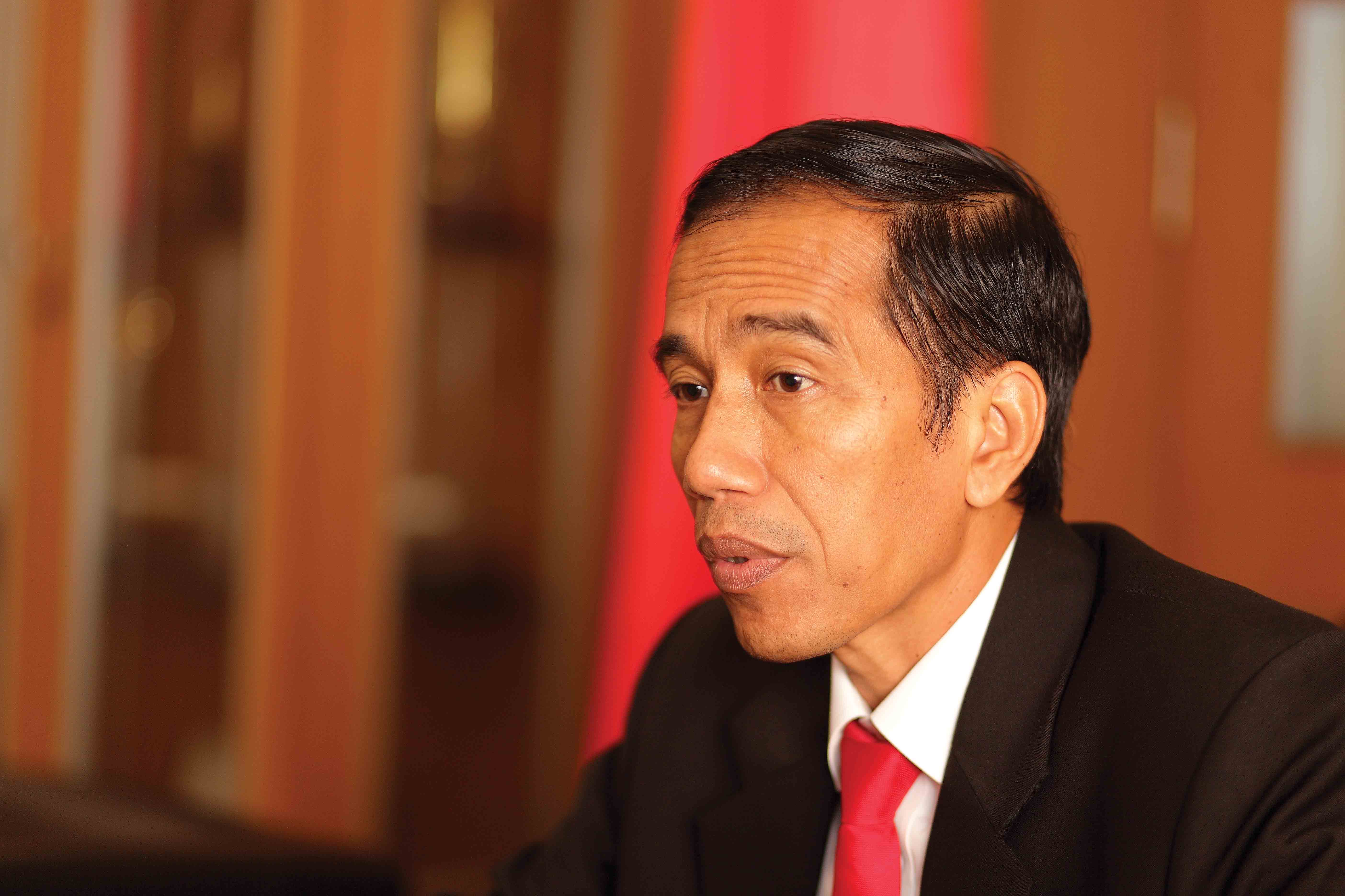 Akankah Jokowi Langgar 2 Undang Undang Demi Ahok Oleh Manik Sukoco