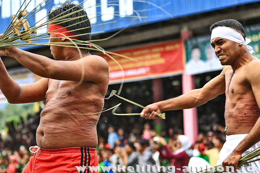 Pantai Lubang Buaya Morela Maluku Tengah Kompasiana Com
