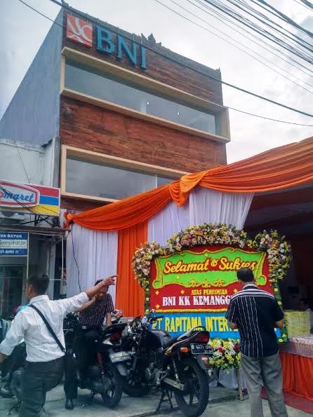 Motto BNI Nasabah adalah Raja yang Harus Dilayani Motto BNI Nasabah adalah Raja yang Harus Dilayani