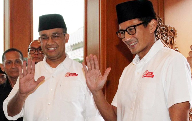 Surat Emas Untuk Mas Anis Biarkan Anjing Menggonggong Kafilah