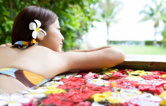 Mandi Kembang Cara Mudah Buka Aura Di Rumah Kompasiana Com