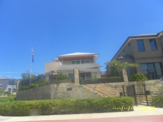 Berumah Di Tepi Pantai Tapi Nasib Berbeda Bagaikan Siang Dan Malam Halaman All Kompasiana Com