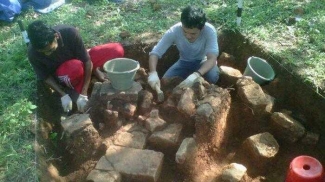 Emas Damar Dan Rotan Banyak Dihasilkan Kerajaan Sriwijaya Kompasiana Com