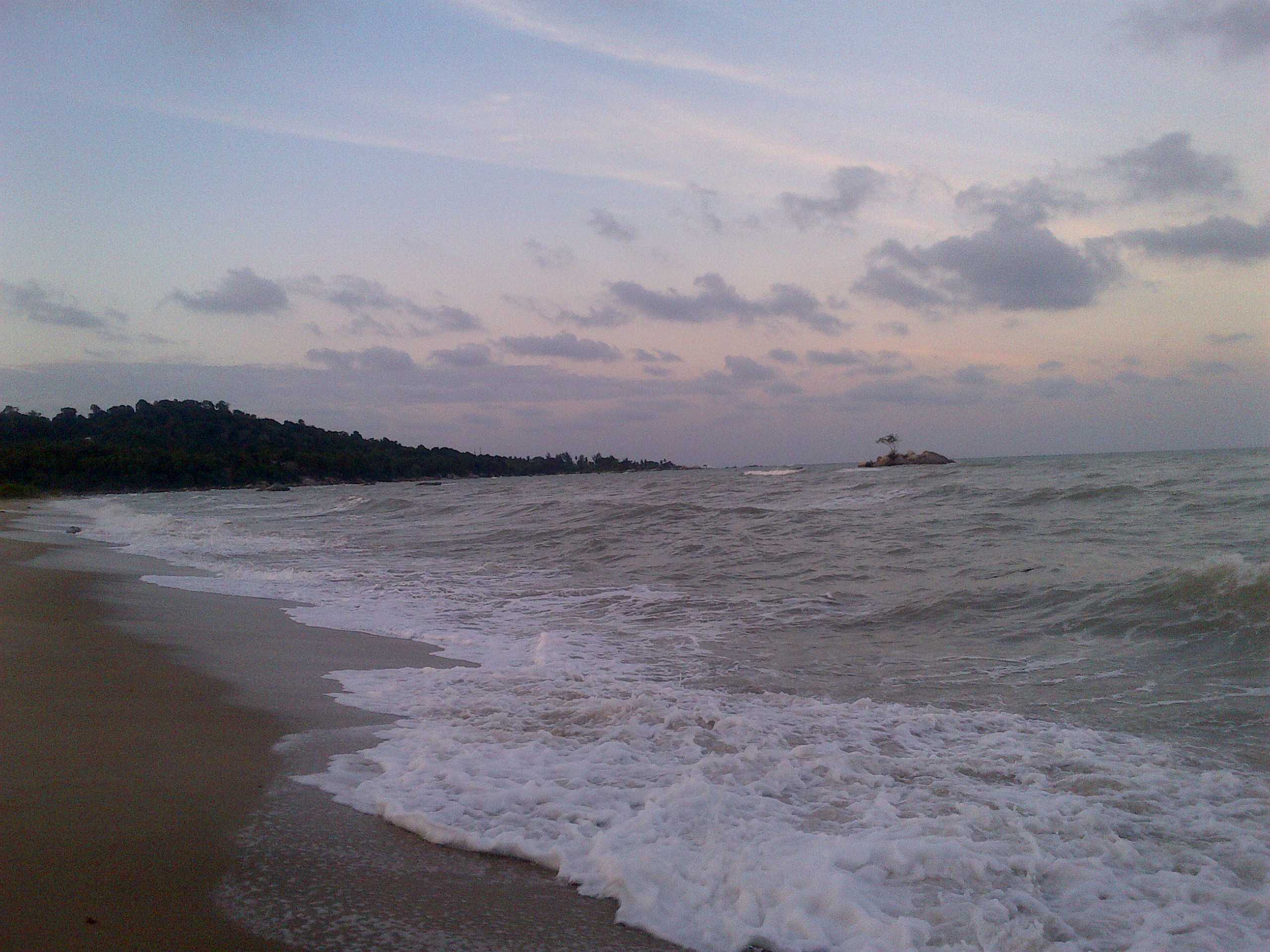 Pantai Batu Bedaun Sungailiat Destinasi Yang Pernah