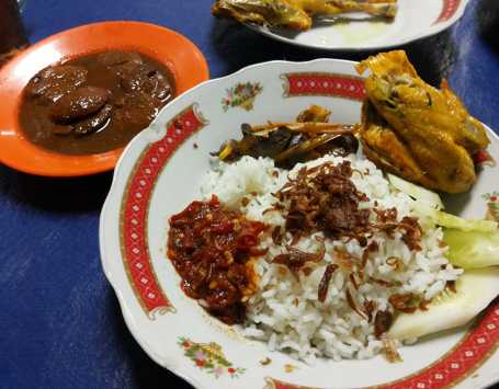 Tempat Makan Enak Di Jakarta Timur Dengan Citarasa Indonesia