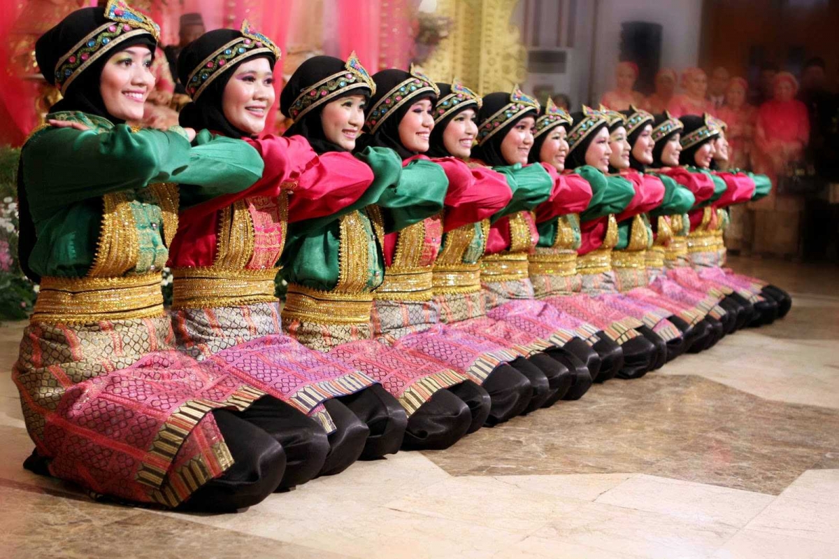 Busana Tari Saman - Homecare24