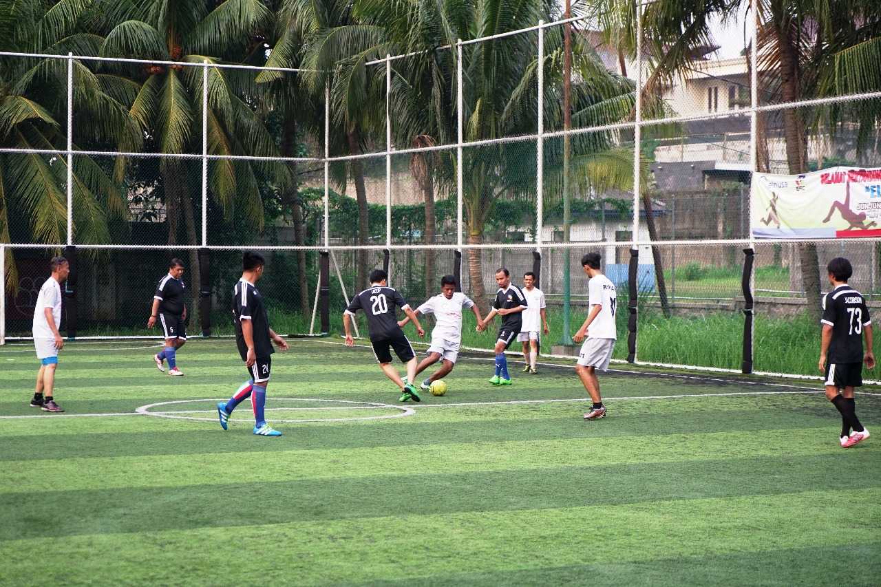 Futsal Gaya Hidup Perekat Silaturahmi Kaum Urban Oleh Ishak Pardosi