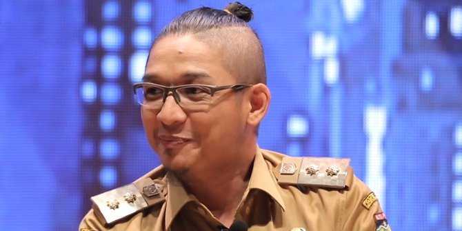 Gaya "Rambut Pejabat" Pasha, antara Jalan Setapak dan Jalan Raya