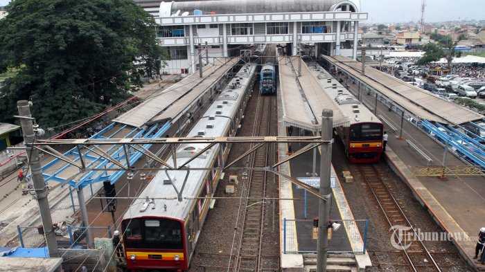 Wajib Baca ! Kereta Balap Terbaru KRL Jabodetabek dan Problematiknya Halaman 1 - Kompasiana.com