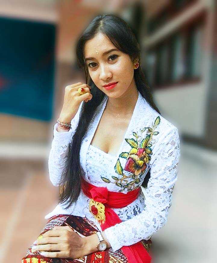 Mengenal Ciri Khas Pakaian Adat Bali Halaman all Mengenal Ciri Khas Pakaian Adat Bali Halaman all