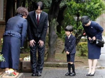 Di Jepang, Disiplin dan Rasa Hormat Ditanamkan Sejak Dini Halaman 1 - Kompasiana.com