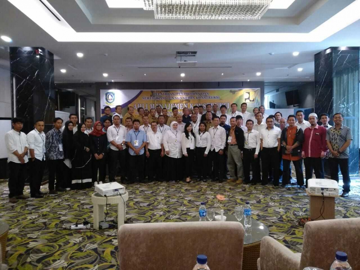 Mengkuti Pelatihan Ahli Teknik Bangunan Gedung Halaman 1 - Kompasiana.com