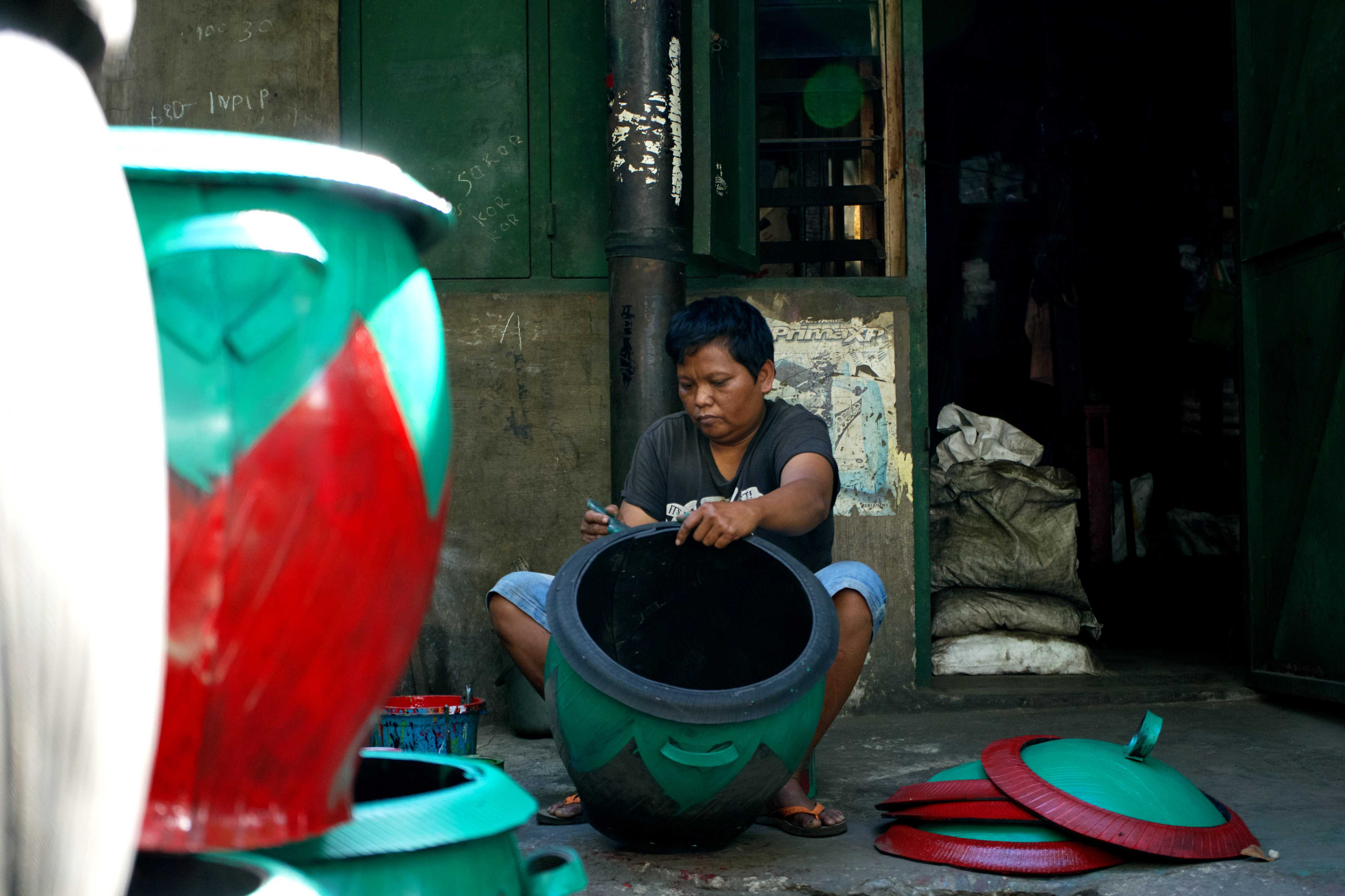 Jual Tempat Sampah  Ban Bekas  Surabaya Seputar Tempat