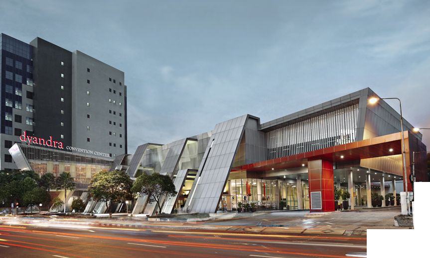 Gramedia Expo Surabaya Contoh Toko Buku yang Ideal Gramedia Expo Surabaya Contoh Toko Buku yang Ideal