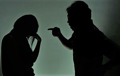 Ini Tanda Pasangan Kamu Melakukan Pelecehan Emosional