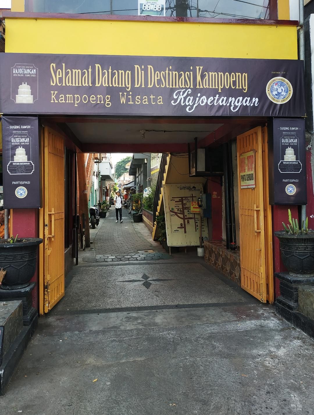 Kampoeng Kajoetangan Heritage Wisata Budaya Ala Blusukan Halaman All ...