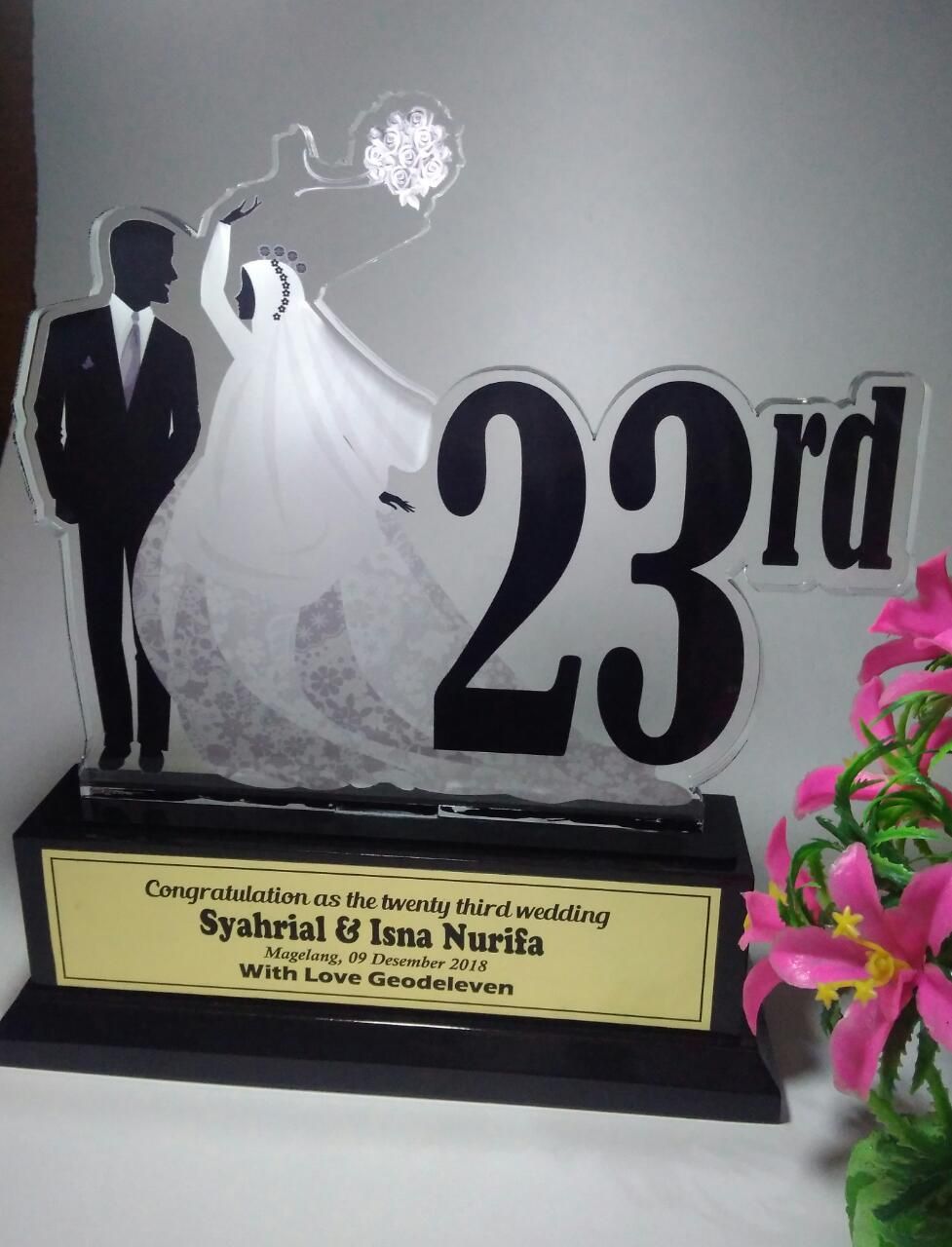 Plakat Akrilik Unik Buat Kado Sahabat Oleh Mohammad Suyudi