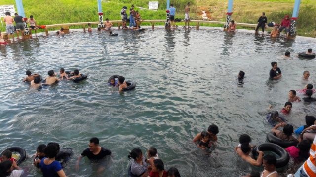 Mandi Air Soda Di Tarutung Pilihan Wisata Pemudik Di