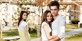 Suka Pacar Orang Salah Gak Sih Kompasiana Com