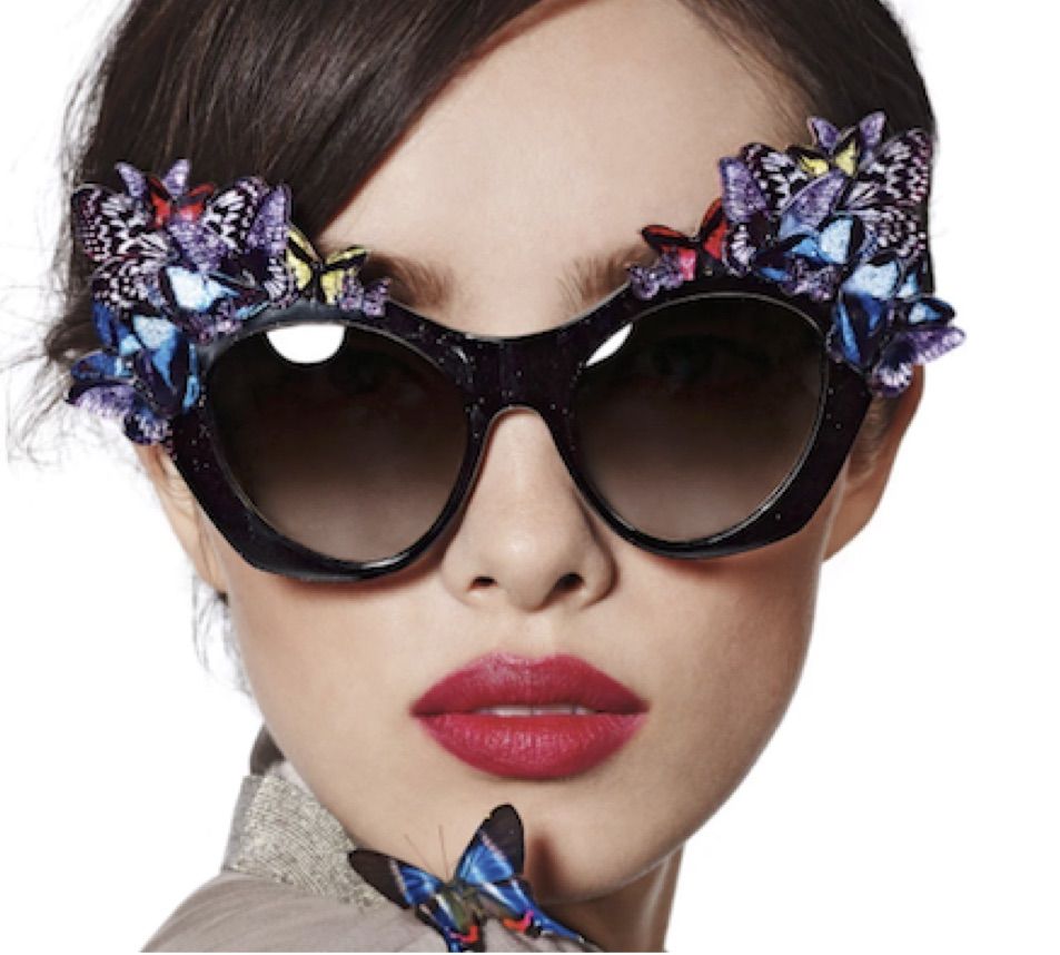 Kacamata Hitam dari Artis Pasien Sipilis hingga Kacamata Hitam dari Artis Pasien Sipilis hingga