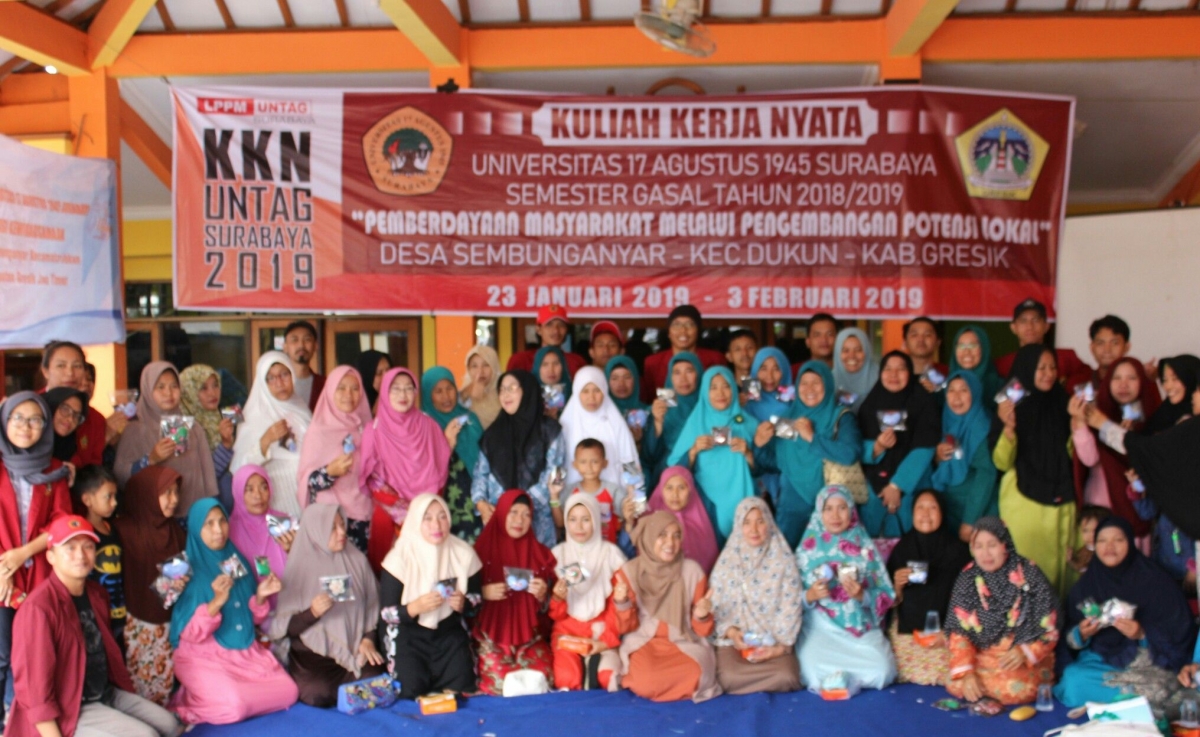 Pelatihan Membuat Aksesoris dari Limbah  Kain  Perca   Pelatihan Membuat Aksesoris dari Limbah  Kain  Perca