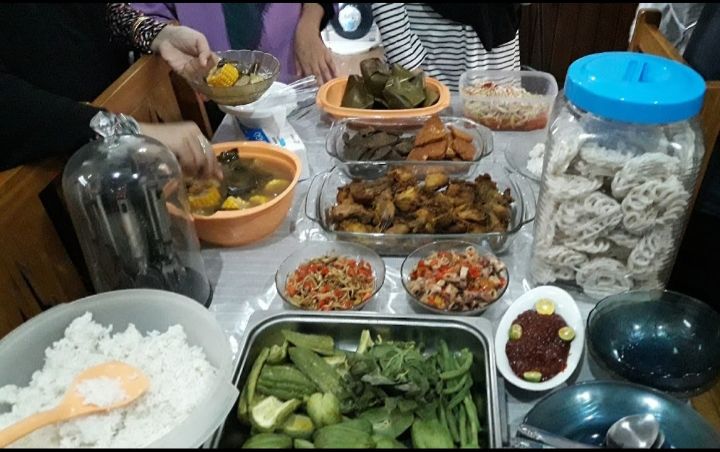 Gambar Sayur Asem Ikan Asin Sambal