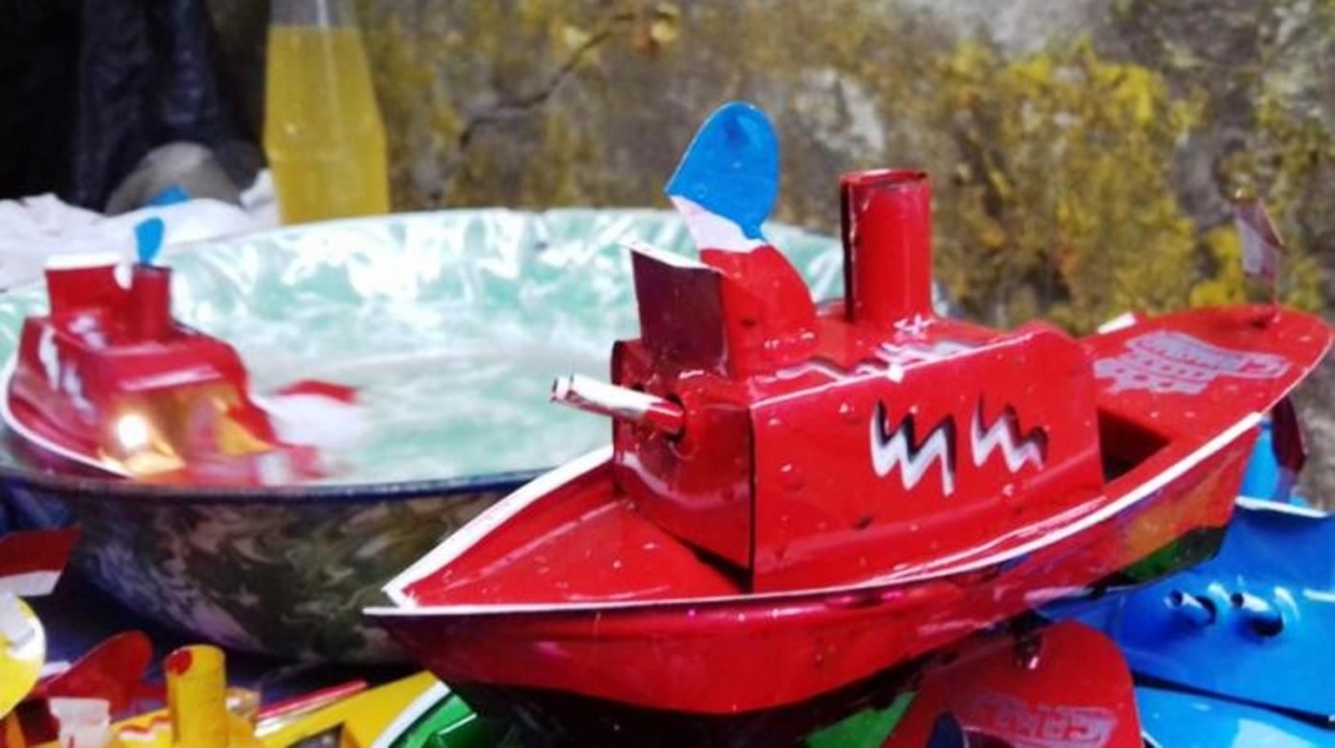 Permainan Kapal Otok otok  yang Terlupakan Halaman 1  Permainan Kapal Otok otok  yang Terlupakan Halaman 1