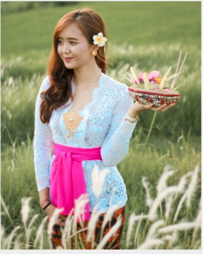 Memakai Dan Melestarikan Kebaya Tampil Stylish Tidak Harus Terbuka Halaman All Kompasiana Com Memakai Dan Melestarikan Kebaya Tampil Stylish Tidak Harus Terbuka Halaman All Kompasiana Com