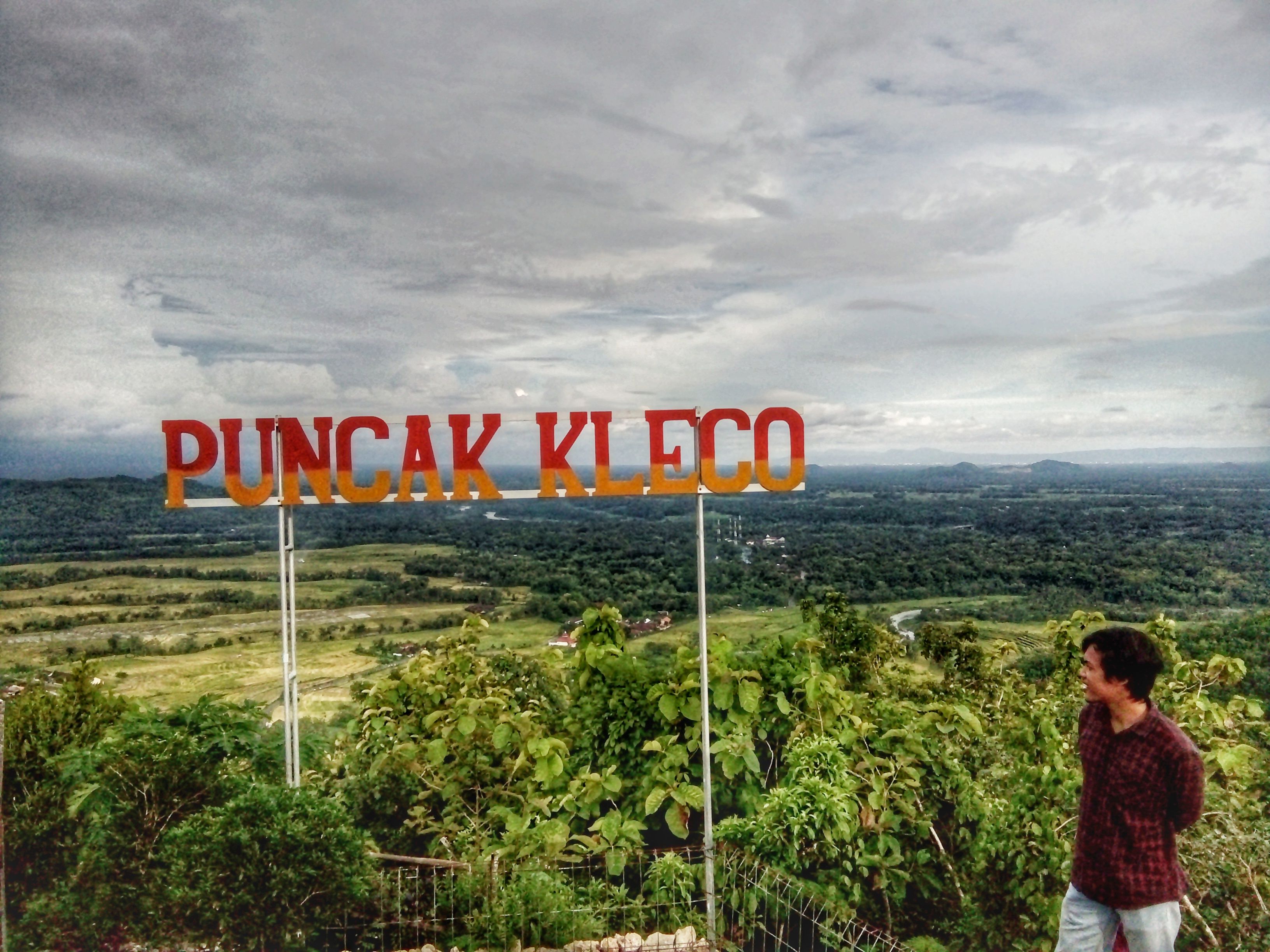 Pesona Tersembunyi Kulonprogo Di Balik Puncak Kleco Halaman