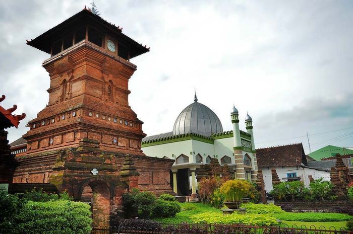 Menelusuri Jejak Kesultanan Demak Pelopor Islam Pertama Menelusuri Jejak Kesultanan Demak Pelopor Islam Pertama