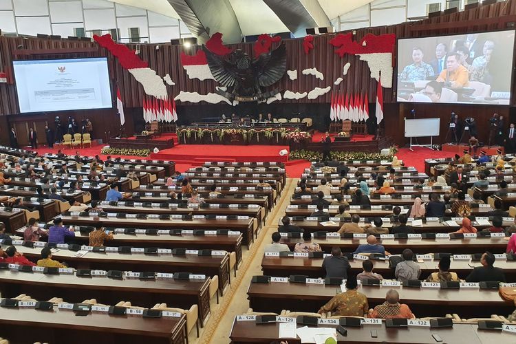 Gedung Dewan Yang Penuh Kursi Kosong Ke Mana Perginya Wakil Rakyat Kita Halaman 1 Kompasiana Com