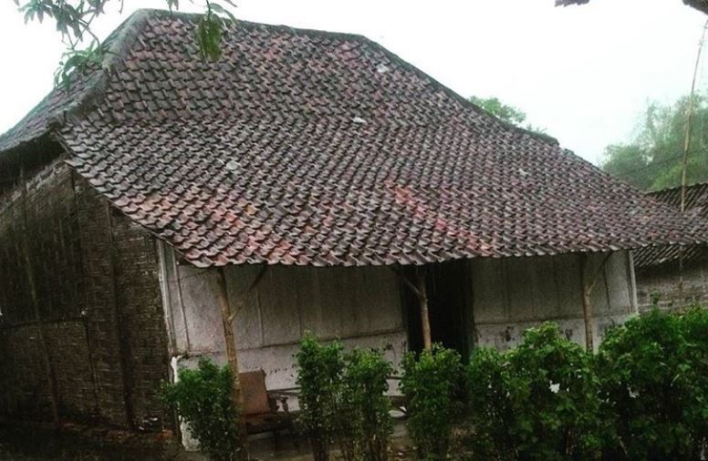 View Rumah Bambu Adalah Images