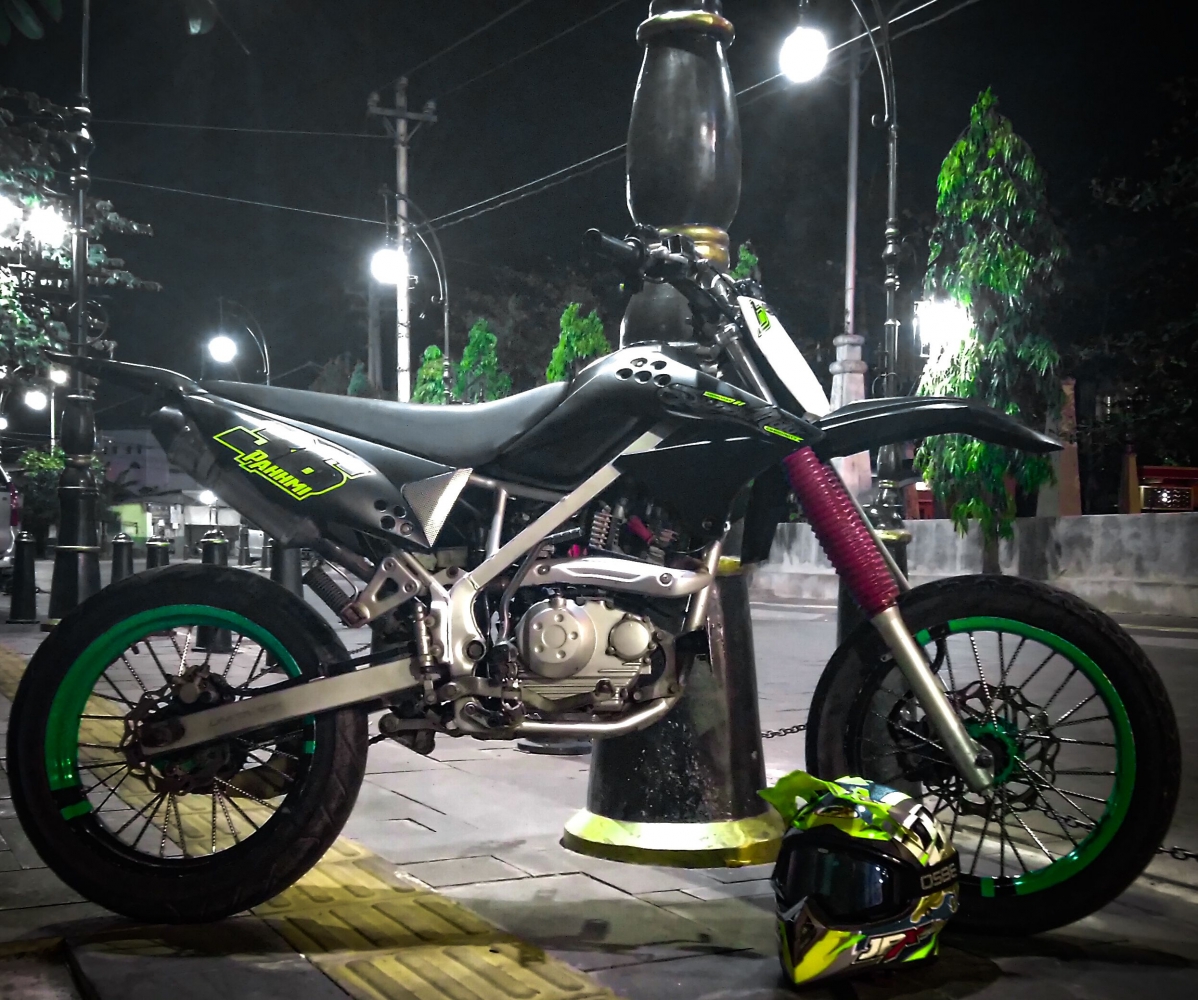 Supermoto Sekarang Menjadi Idaman Kaum Hawa Kompasianacom Supermoto Sekarang Menjadi Idaman Kaum Hawa Kompasianacom
