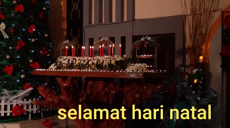 Dekorasi Lilin Natal Gereja Makna Natal yang Melampaui Cinta Barsoom dan Jasoom Halaman 3 - Kompasiana.com